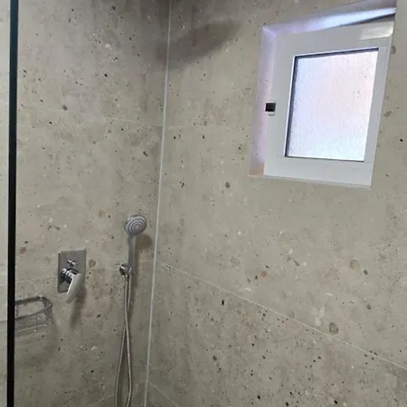 Georgia Apartment *