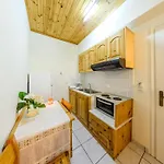 Apartamento Georgia Argassi