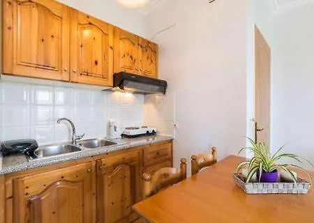 格鲁吉亚别墅公寓 *