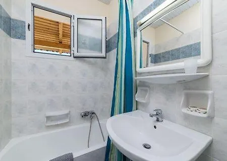 格鲁吉亚别墅公寓 *