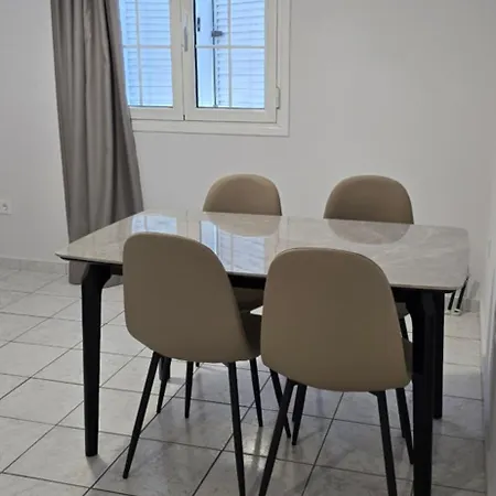 Apartamento Georgia Argassi