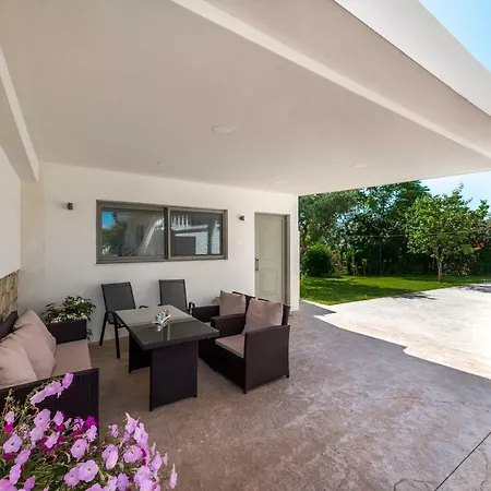 Apartman Georgia Argászi